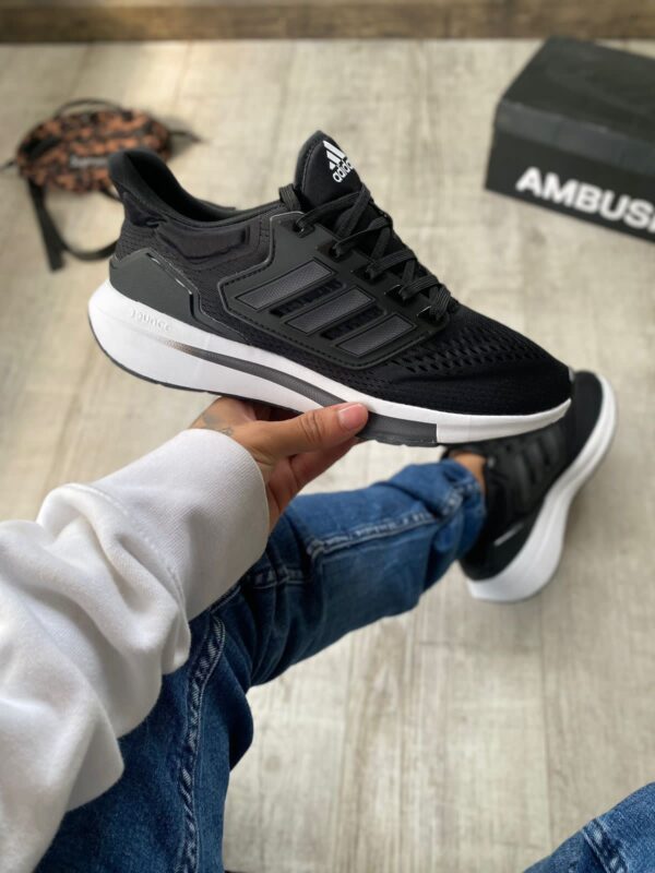 Adidas EQ21 Hombre