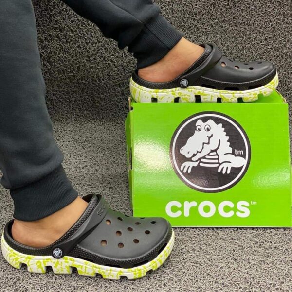 Crocs Tractor Chispa Mujer y Hombre - Image 4