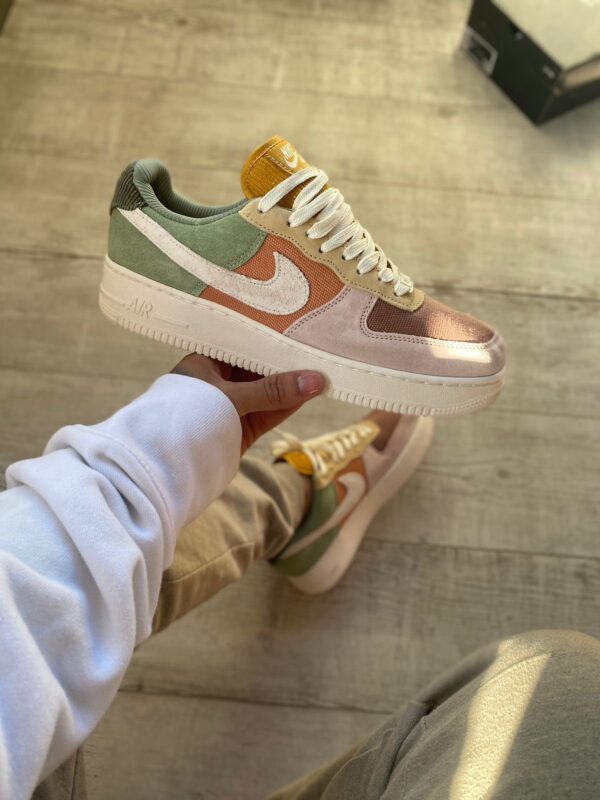 Nike Air Force One Low LX  Hombre