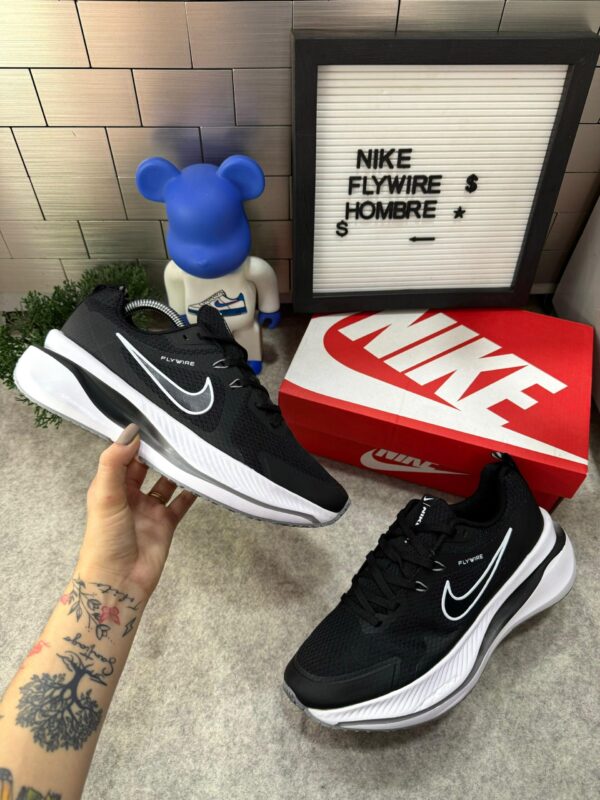 Nike Flywire Hombre