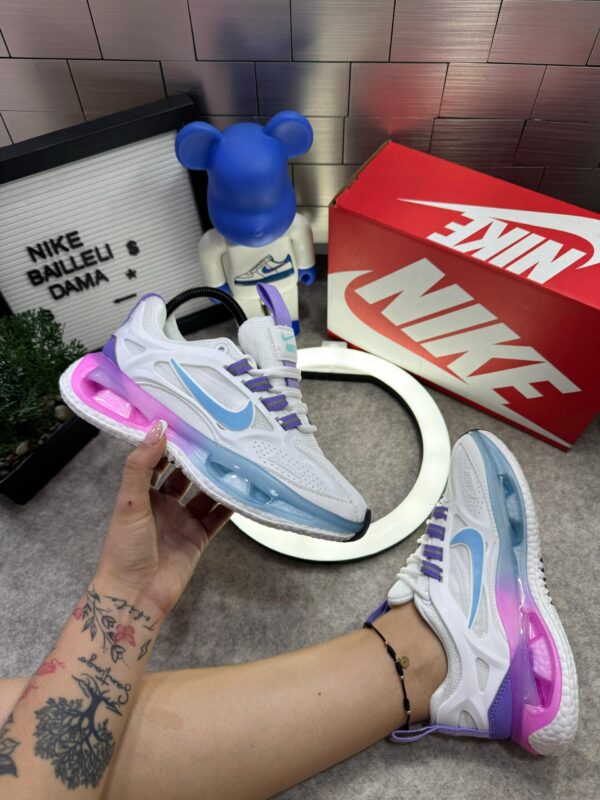 Nike Bailleli Mujer